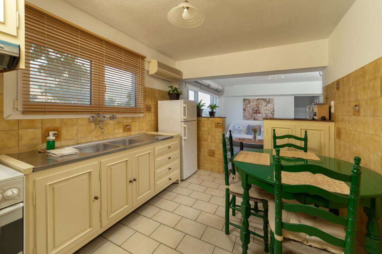 Apartment Victoria's Summerhouse Andros Town